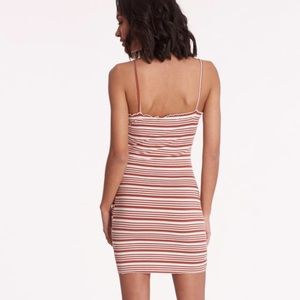 Love Tree Dresses - Midi dress ✨✨ Love Tree Dresses - Midi dress ✨✨